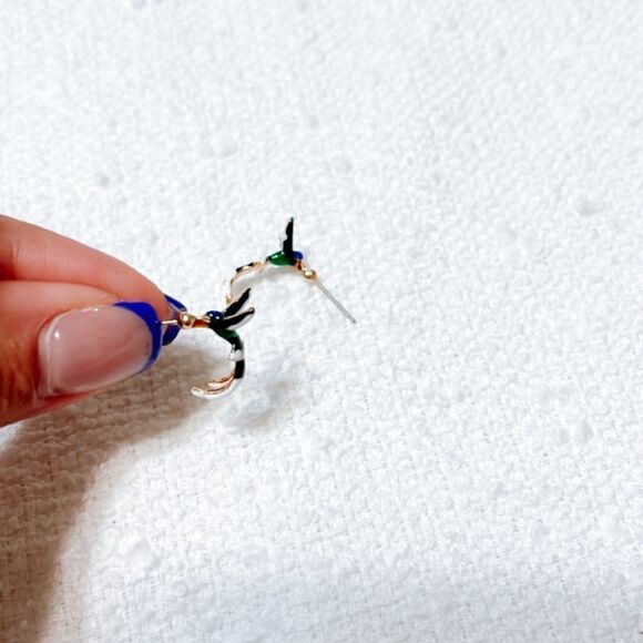 Bird stud earrings M200 - Picture 3 of 5